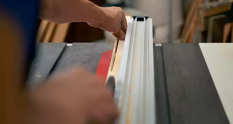 Bifold Door Seal Repair in New Port Richey, FL