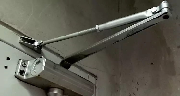 Door Closer Oil Leak Repair in New Port Richey, FL