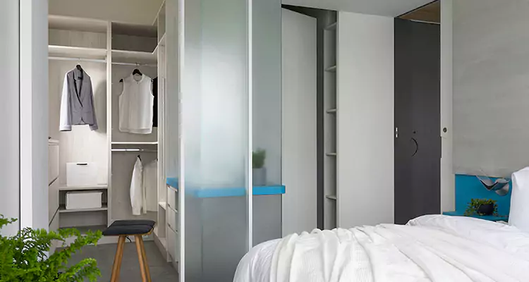 Closet Door Bi Fold Installation in New Port Richey, FL